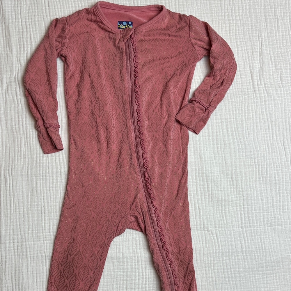 KicKee Pants Pajamas, Soft pink with gold pattern, Size 9-12 Months